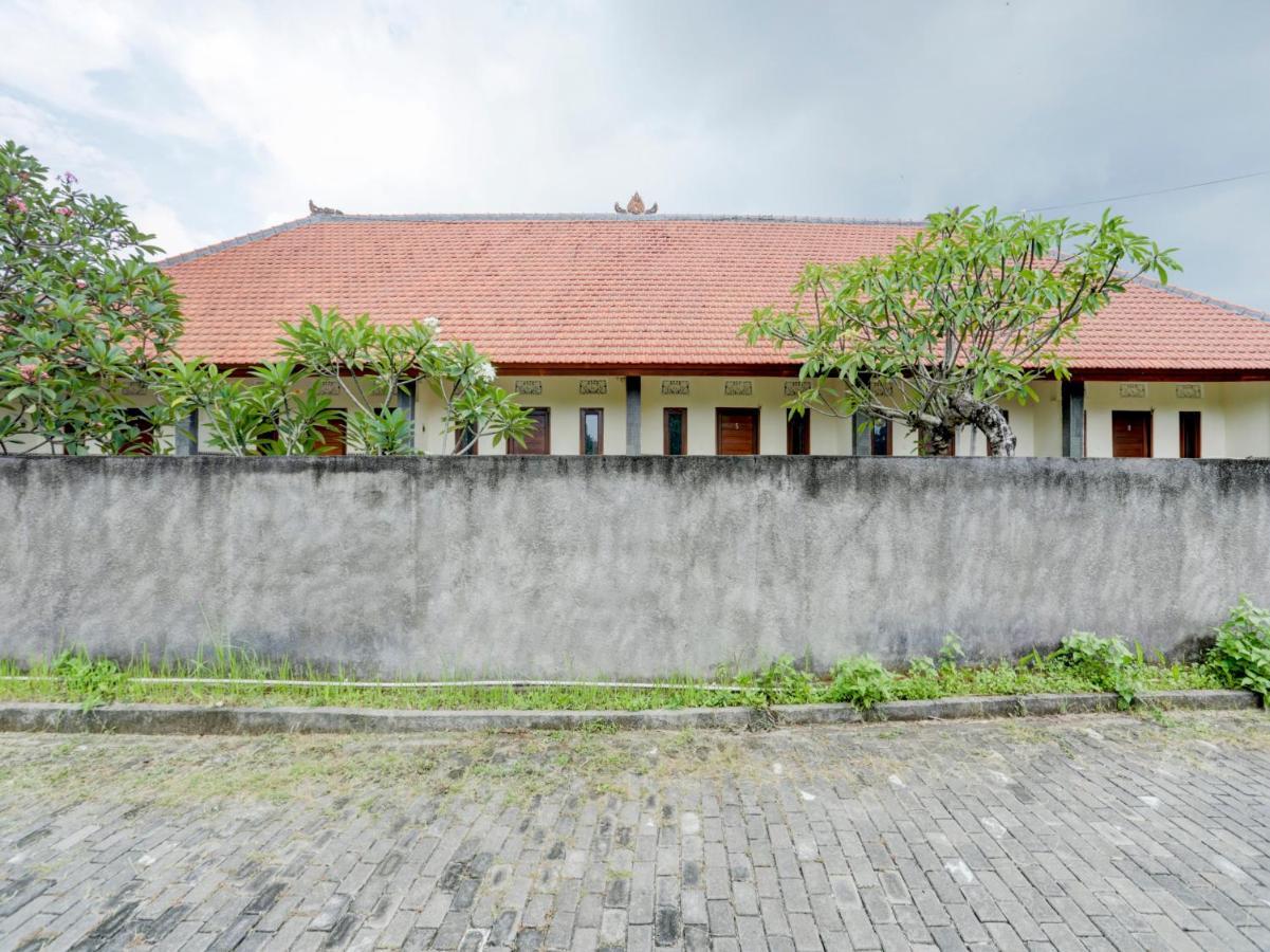 ג'ימבאראן Oyo 90711 Blembong Homestay מראה חיצוני תמונה